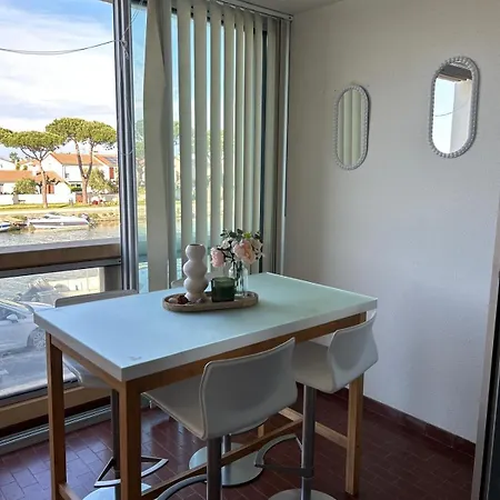 Appt T2 Parking Privee Superbe Vue Canal Apartment